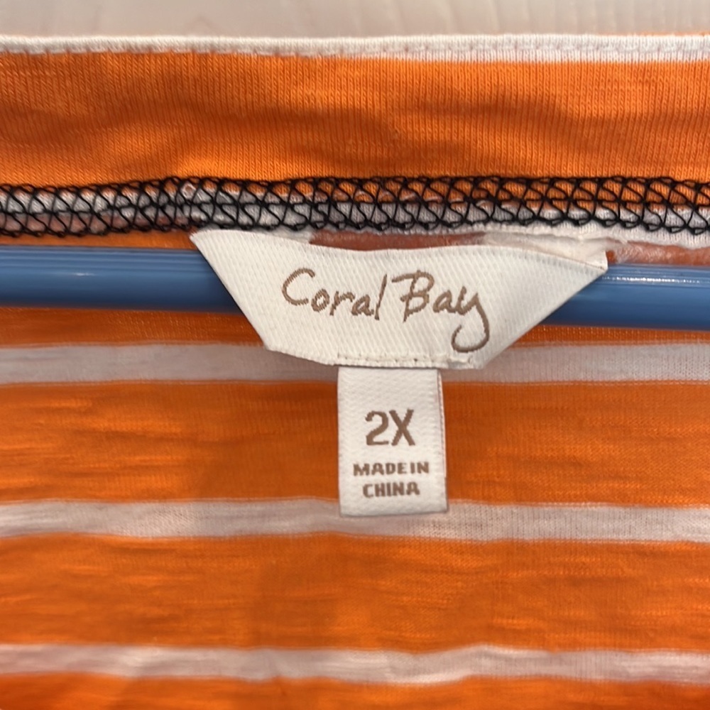 # Cute striped 2X beachy knit top - Picture 2 of 4
